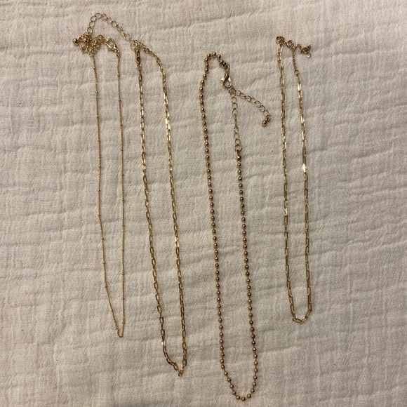 american eagle set of 4 gold necklaces